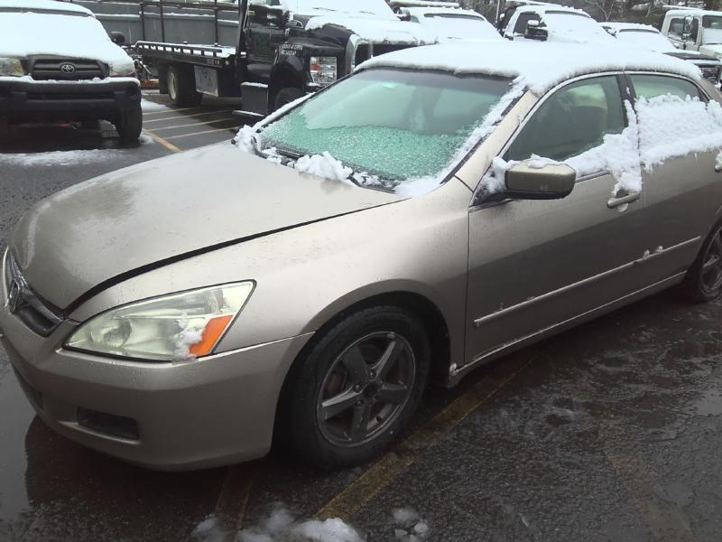 2003 Honda Accord GOLD Photo 2