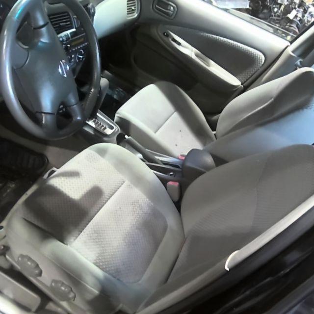 2004 Nissan Sentra BLACK Photo 6