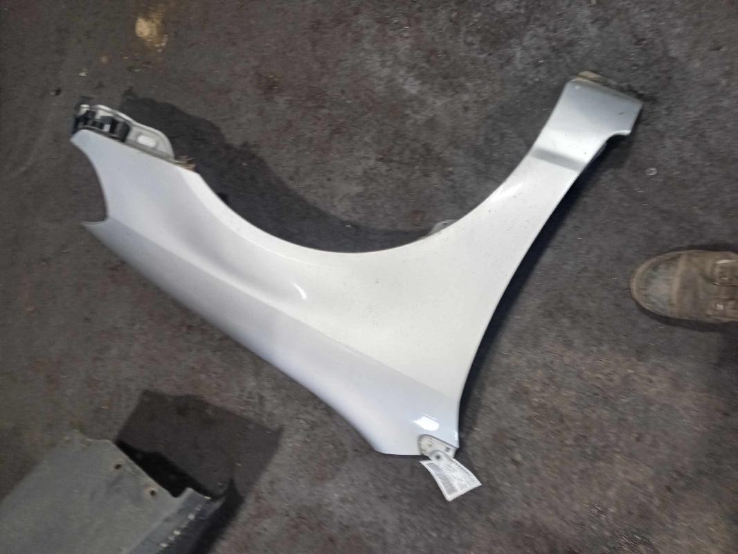 2005 Toyota Corolla SILVER Photo 8