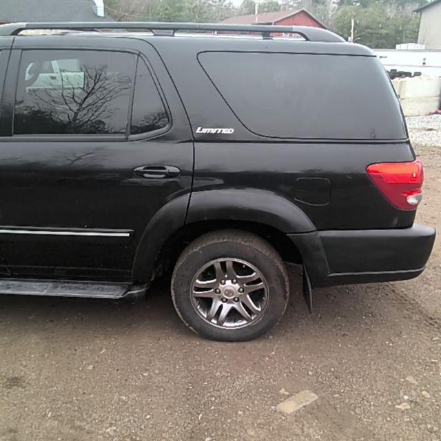 2007 Toyota Sequoia BLACK Photo 11