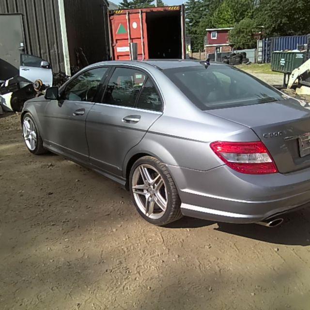 2008 Mercedes-Benz C-Class SILVER Photo 2