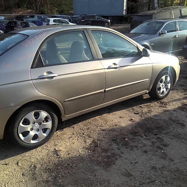 2009 Kia Spectra GOLD Photo 3