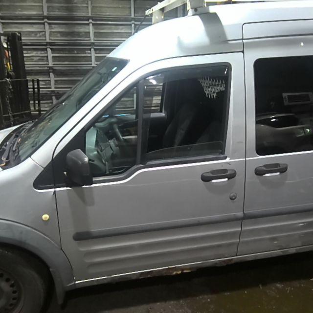 2010 Ford Transit Connect SILVER Photo 2