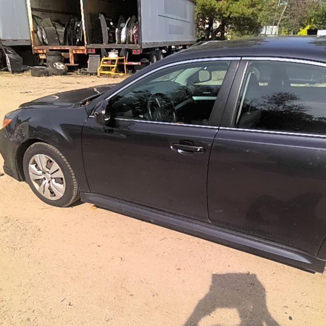 2010 Subaru Legacy GRAY Photo 11