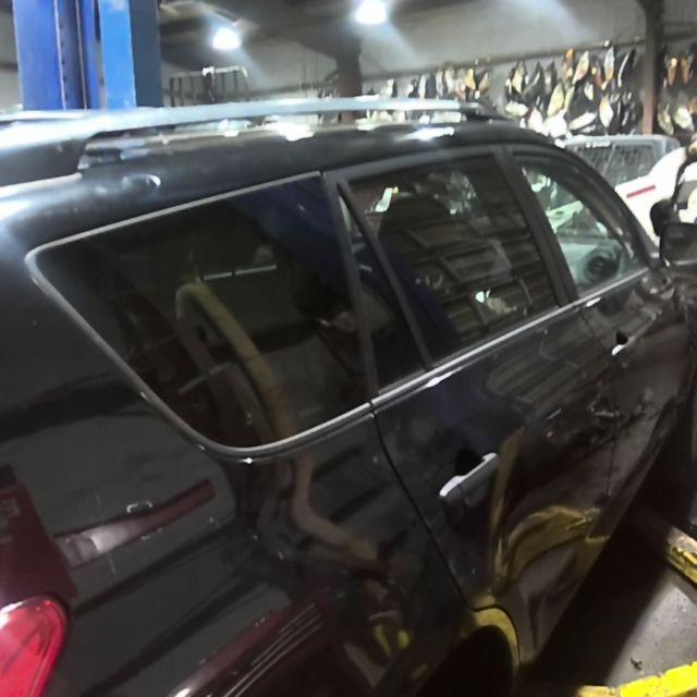 2010 Toyota RAV4 Black Photo 7