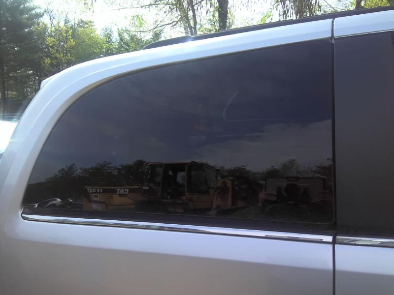 2011 Chrysler Town & Country BRIGHT SILVER METALLIC Photo 15