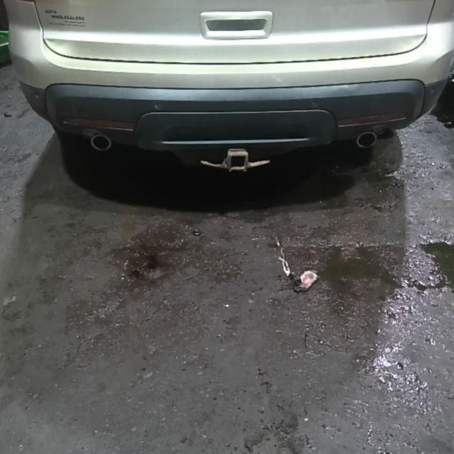 2011 Ford Explorer GOLD Photo 9