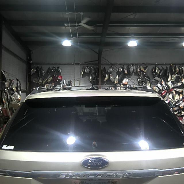 2011 Ford Explorer GOLD Photo 10