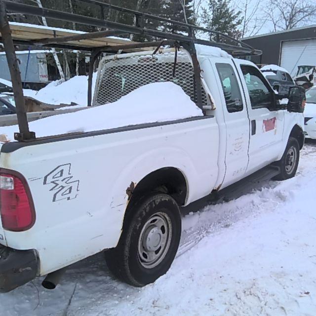 2011 Ford  F-250 Super Duty White Photo 8