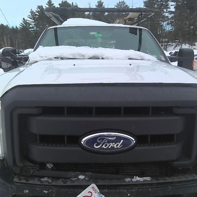 2011 Ford  F-250 Super Duty White Photo 11