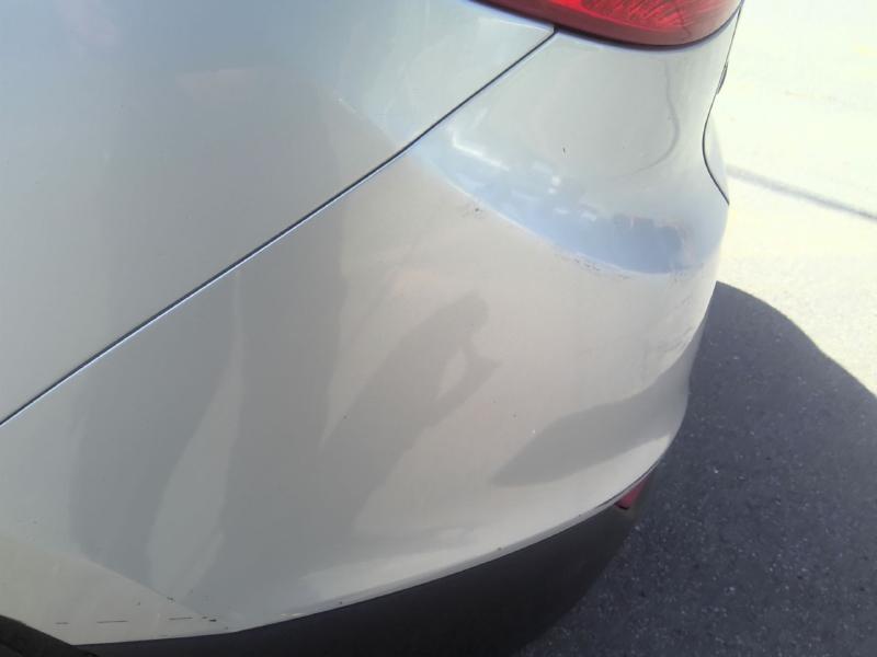 2011 Hyundai Tucson DIAMOND SILVER METALLIC Photo 15