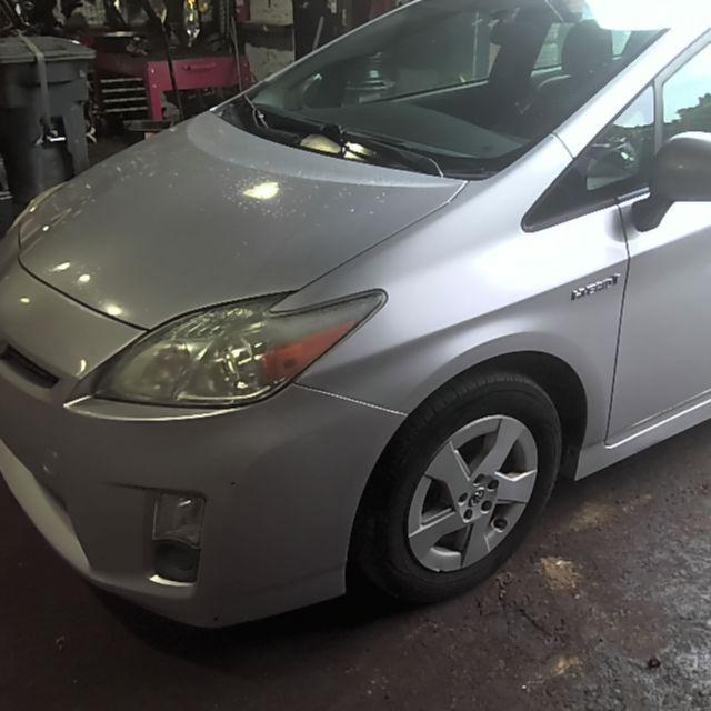 2011 Toyota Prius SILVER Photo 2