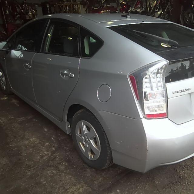 2011 Toyota Prius SILVER Photo 8