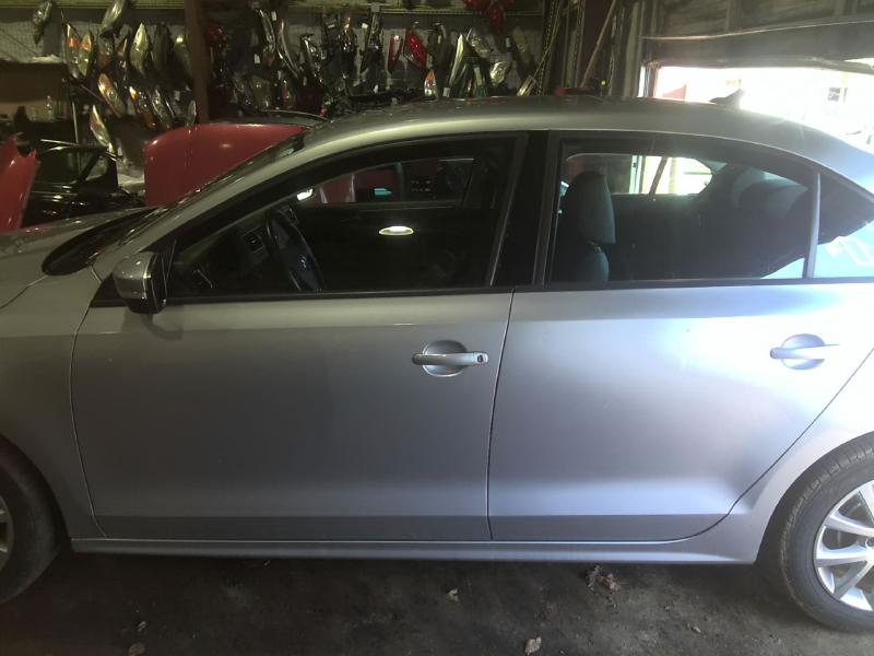 2011 Volkswagen Jetta SILVER Photo 7