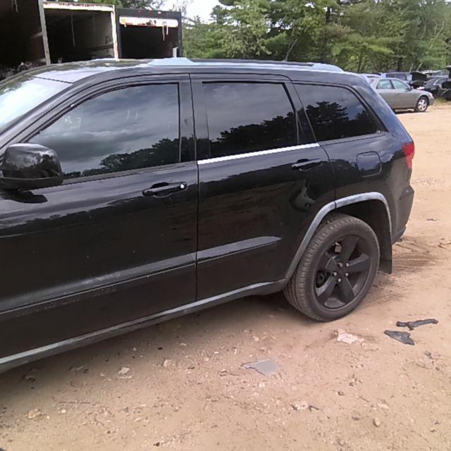 2012 Jeep Grand Cherokee BLACK Photo 4
