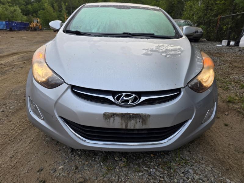 2013 Hyundai Elantra SILVER Photo 13