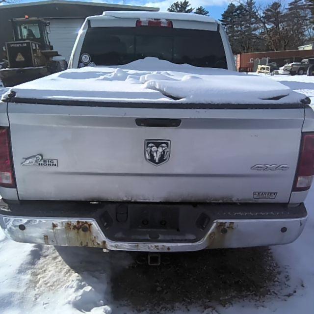 2013 RAM 1500 SILVER Photo 10
