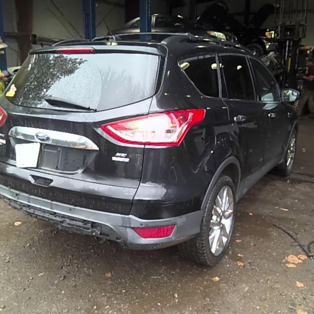 2014 Ford Escape BLACK Photo 11
