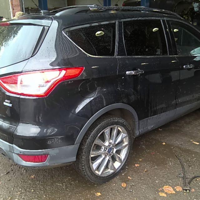 2014 Ford Escape BLACK Photo 12
