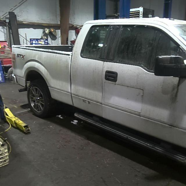 2014 Ford F-150 White Photo 2