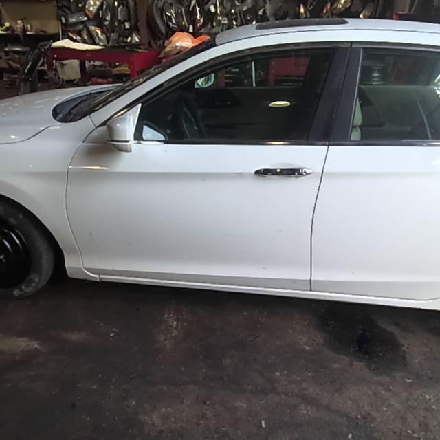 2014 Honda Accord WHITE Photo 5