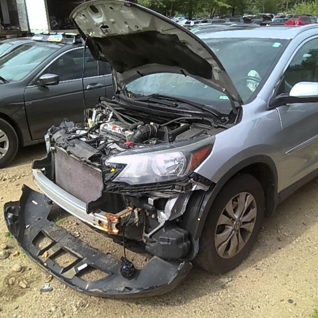2014 Honda CR-V SILVER Photo 2