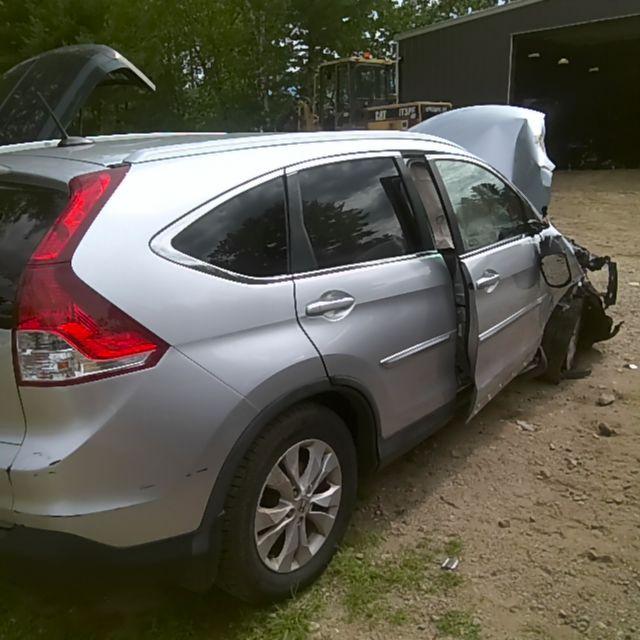 2014 Honda CR-V SILVER Photo 8
