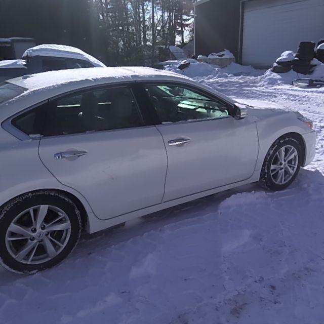 2014 Nissan Altima White Photo 9