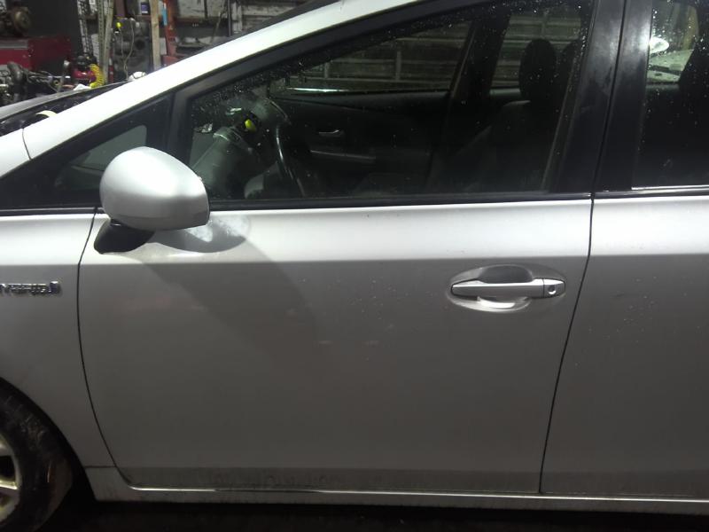 2014 Toyota Prius CLASSIC SILVER METALLIC Photo 10