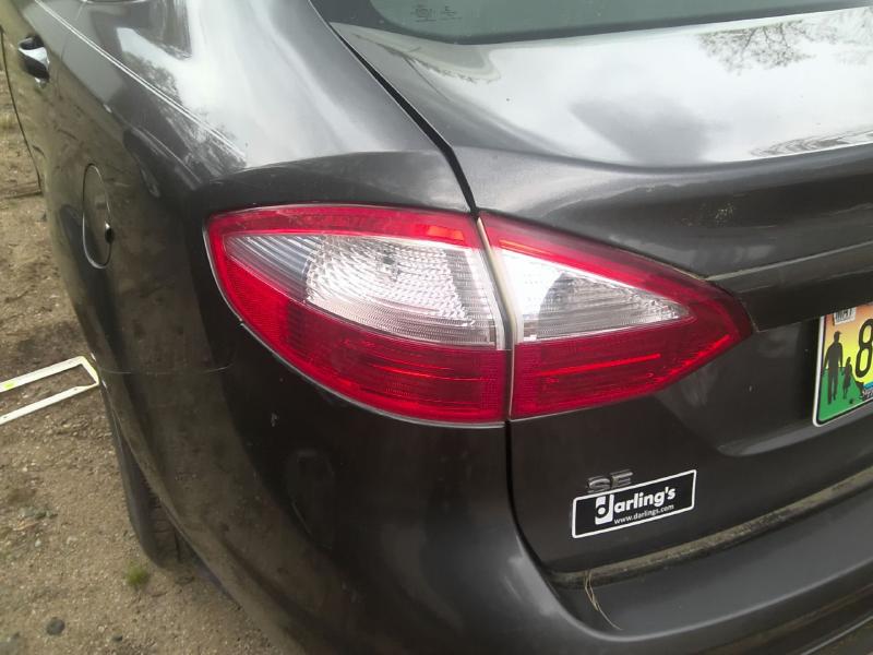 2015 Ford Fiesta MAGNETIC GRAY Photo 4