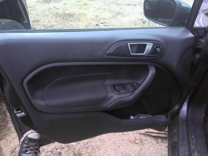 2015 Ford Fiesta MAGNETIC GRAY Photo 12