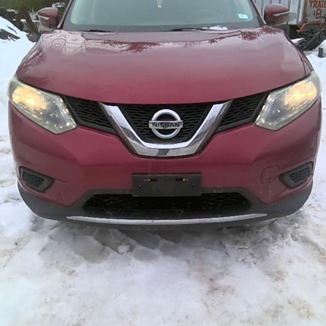 2015 Nissan Rogue Red Photo 12