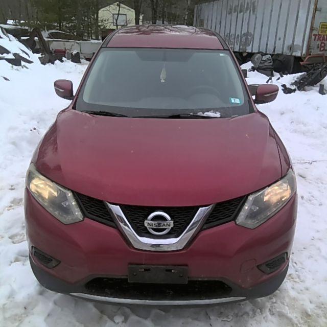 2015 Nissan Rogue Red Photo 13