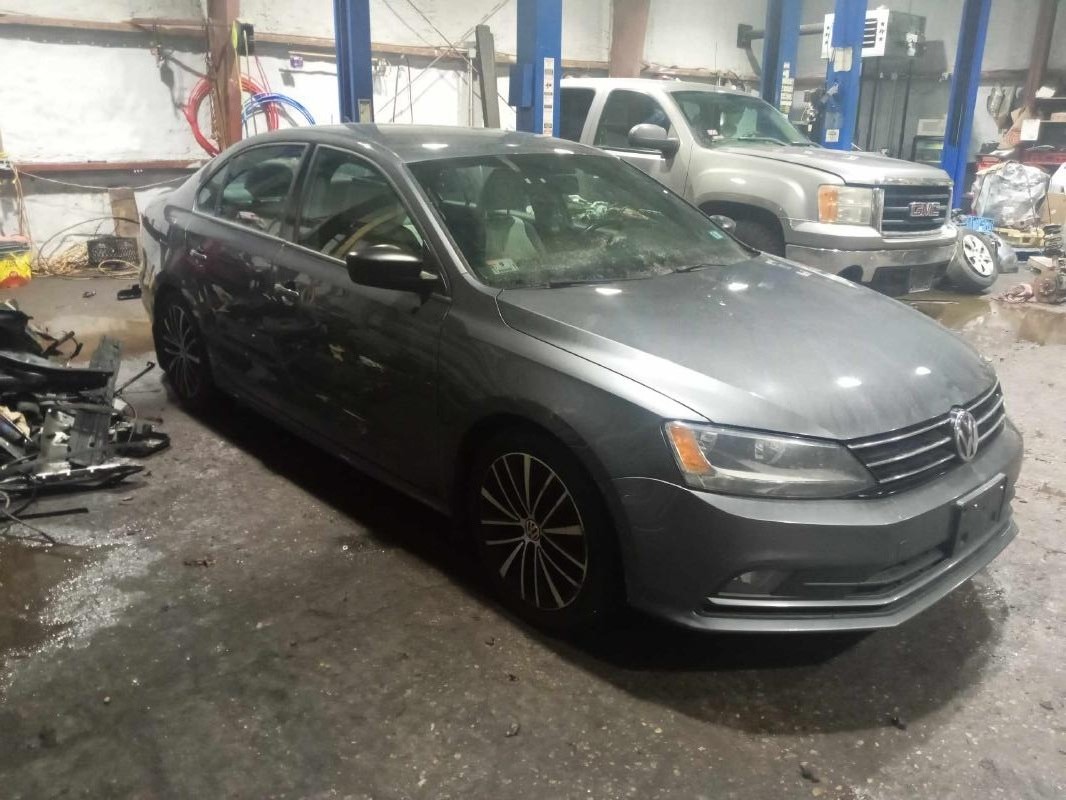 2015 Volkswagen Jetta Gray Photo 7