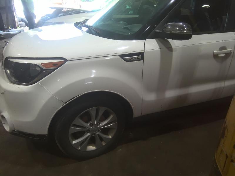 2016 Kia Soul WHITE Photo 9
