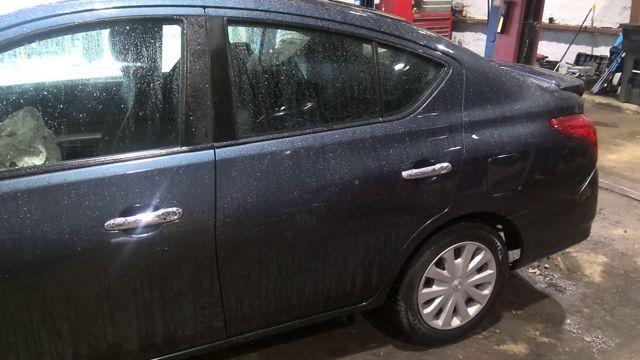 2017 Nissan Versa DARK BLUE Photo 5