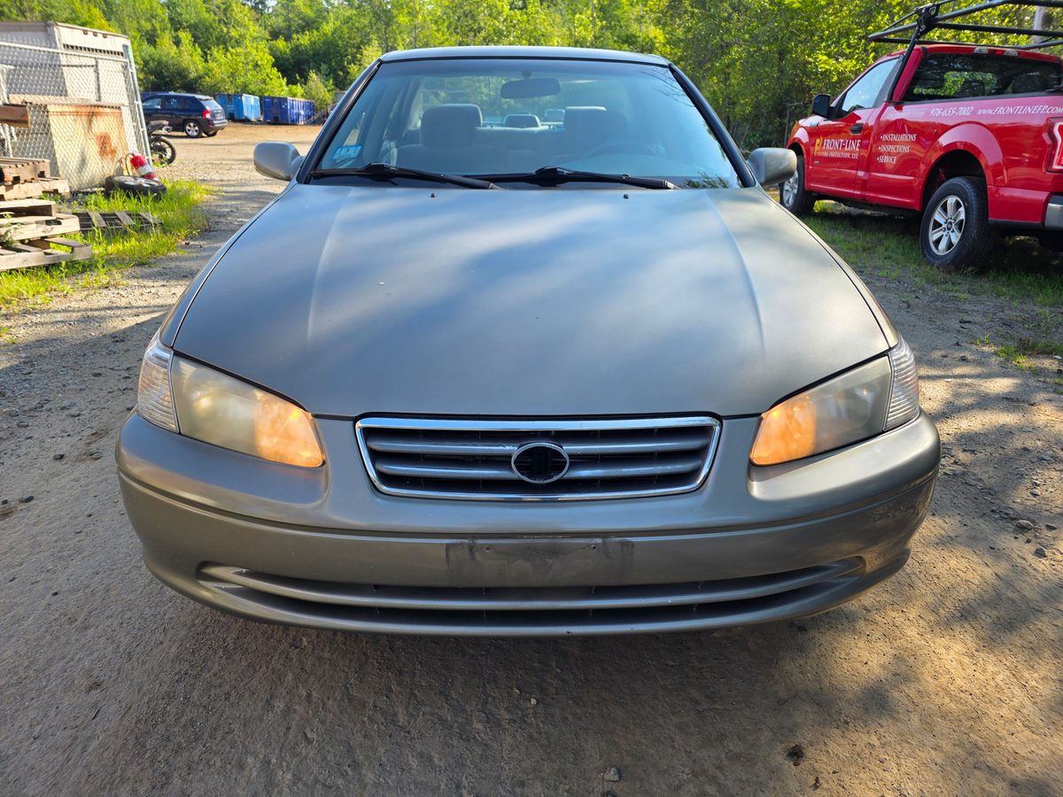 2001 Toyota Camry LE V6 Lunar Mist Metallic - rear taillights and trunk