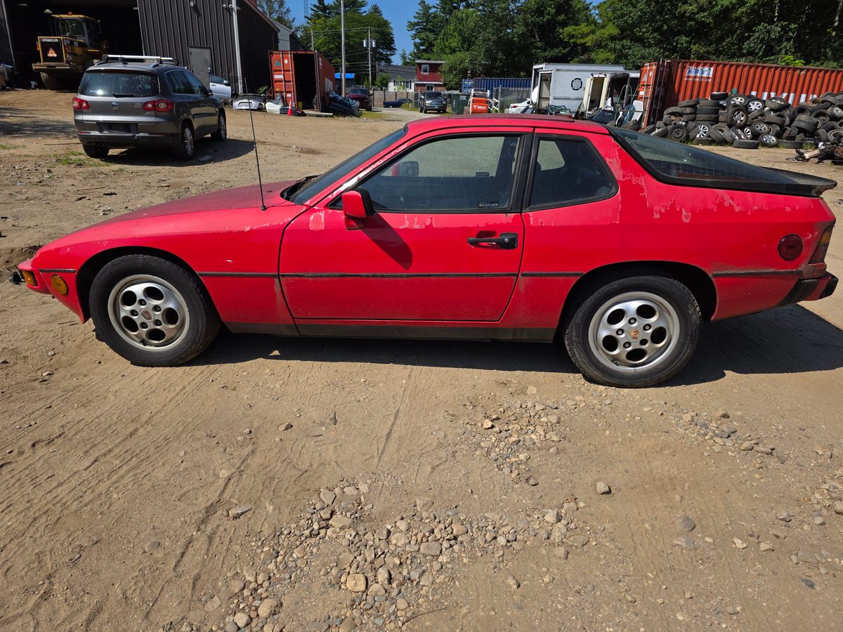 Porsche 924 Red Guards Red - driver side front quarter