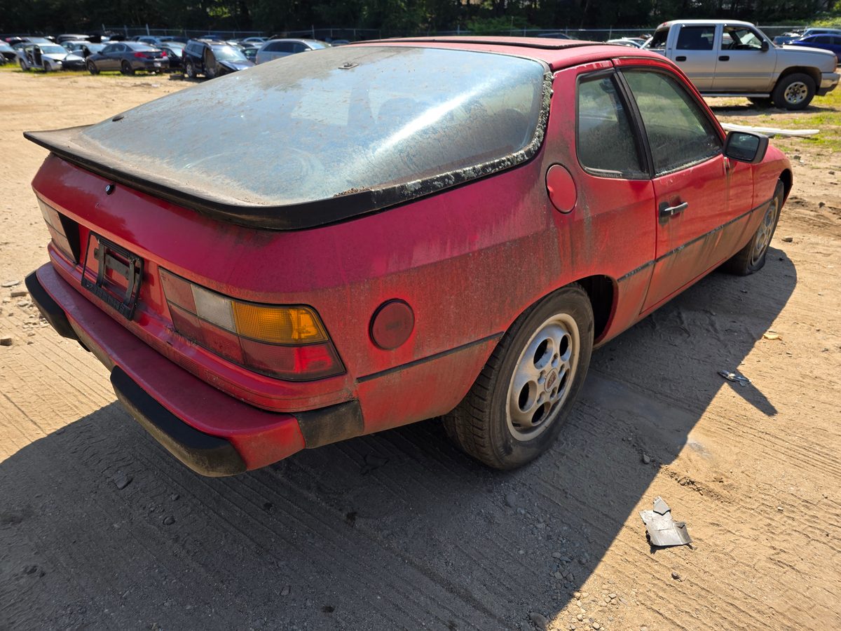 Porsche 924 Red Guards Red - rear view with Porsche badge