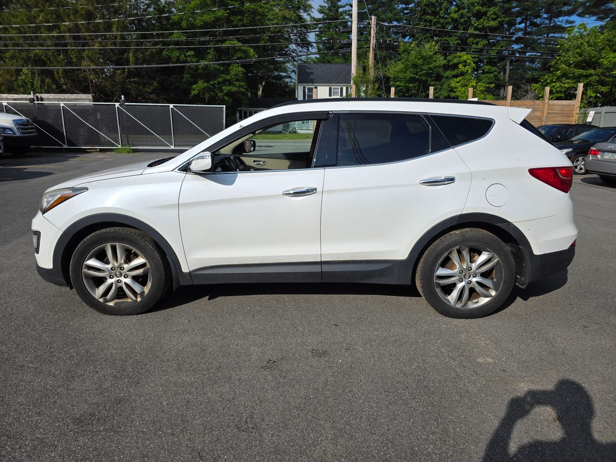 2013 Hyundai Santa Fe Sport 2.0T Snow White Pearl - front view