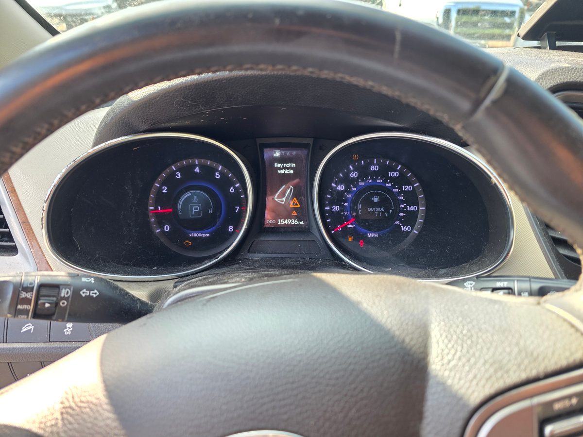 2013 Hyundai Santa Fe Sport 2.0T Snow White Pearl - passenger side front quarter