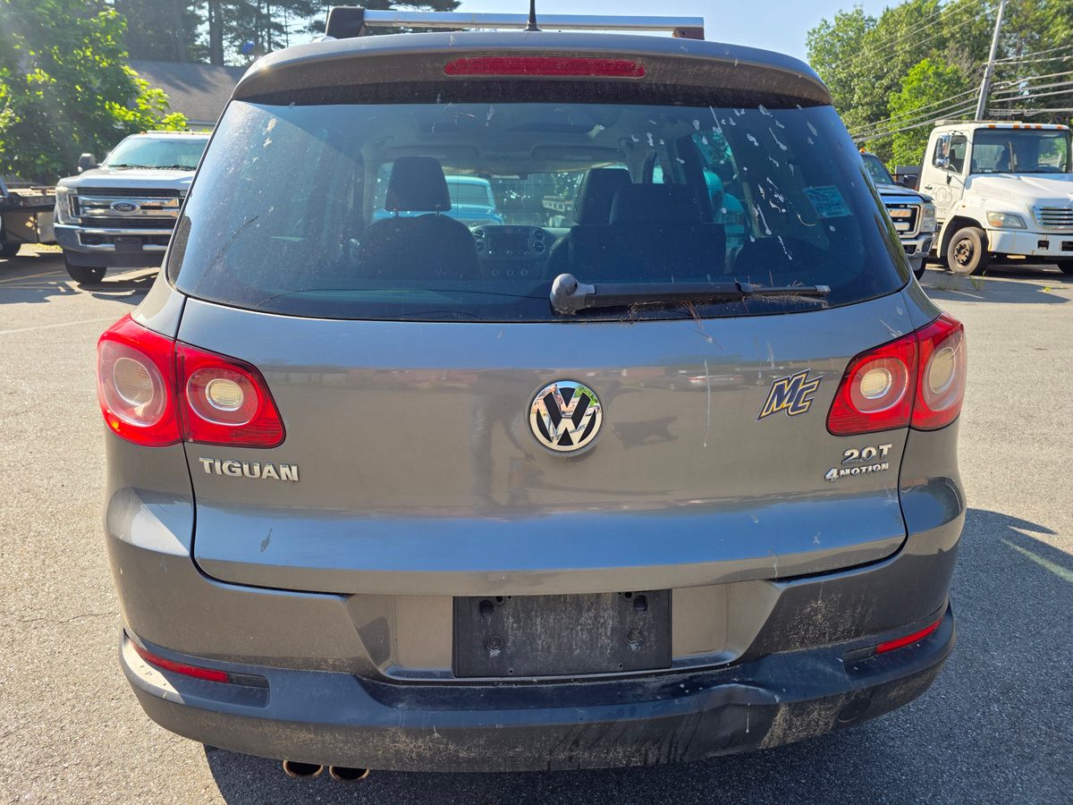 2011 Volkswagen Tiguan SE 4MOTION Pepper Gray Metallic - rear quarter view