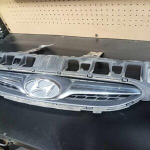 Used 2012 Hyundai Accent Headlamp Assembly RH | OEM