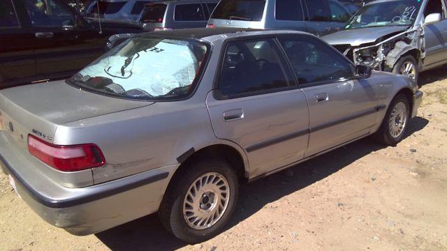 1991 Honda Integra GOLD Photo 2