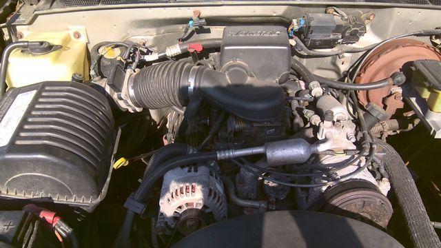 1998 Chevrolet Silverado 2500 GOLD Photo 8