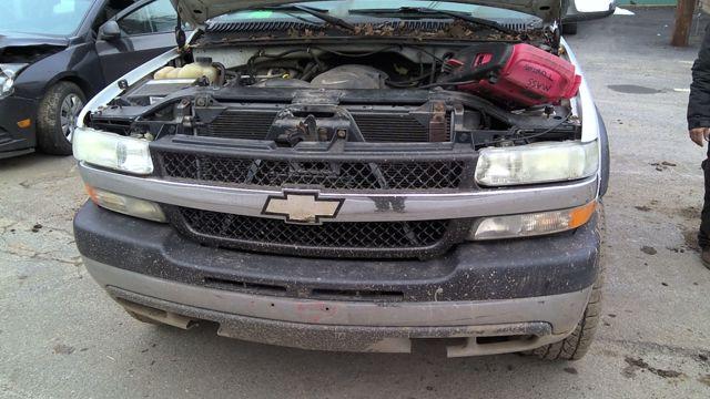 2002 Chevrolet Silverado 2500 WHITE Photo 2