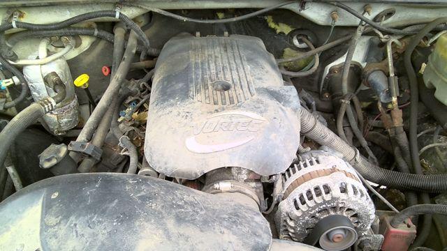 2002 Chevrolet Silverado 2500 WHITE Photo 3