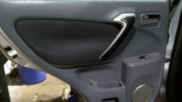 2002 Toyota RAV4 SILVER Photo 12