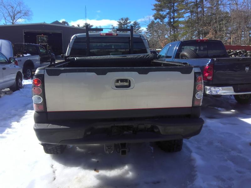 2003 Chevrolet Silverado 1500 Photo 11