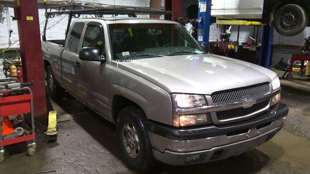 2003 Chevrolet Silverado 1500 SILVER Photo 4